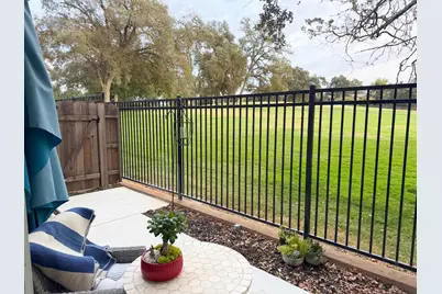 5520 Twin Bridges Loop, Citrus Heights, CA 95610 - Photo 18