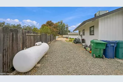 1145 Persimmon Way, Atwater, CA 95301 - Photo 12