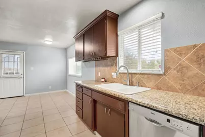 7318 22nd Street, Sacramento, CA 95822 - Photo 18