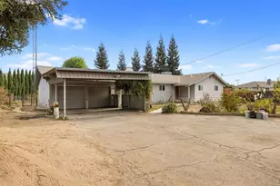 20588 Santa Fe Rd, Escalon, CA 95320 - Photo 1