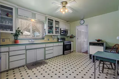 1106 Columbia Way, Modesto, CA 95350 - Photo 18