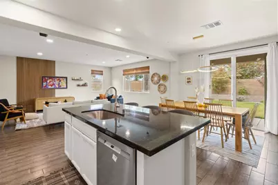 2297 Flagstaff Way, Roseville, CA 95747 - Photo 16