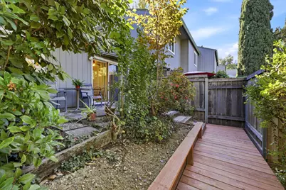 5205 Lake Knoll Lane, Fair Oaks, CA 95628 - Photo 2