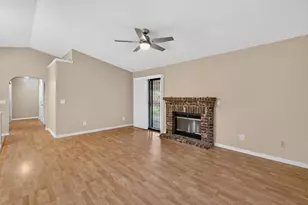 6816 Bronze Oak Ct, Elk Grove, CA 95758 - Photo 10