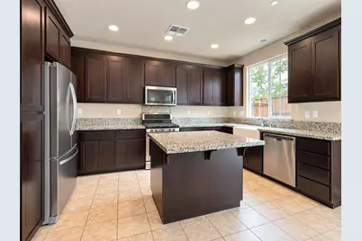 2008 Sycamore Grove Lane, Roseville, CA 95747 - Photo 8