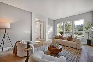 7010 Pinehaven Rd, Oakland, CA 94611 - Photo 6