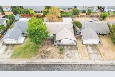 6332 Doncrest Lane, North Highlands, CA 95660 - Photo 4