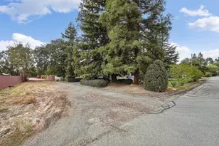 10446 Aleilani Ln, Elk Grove, CA 95624 - Photo 46