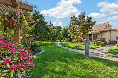 2451 Macarthur Parkway, Lodi, CA 95242 - Photo 38