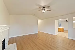 525 Kirst Dr, Woodbridge, CA 95258 - Photo 8