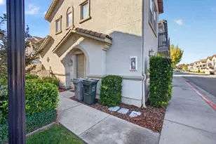 3301 N Park Dr, Sacramento, CA 95835 - Photo 4