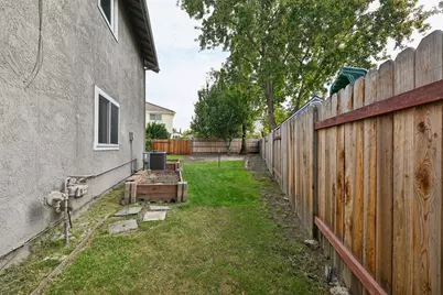 916 Shellwood Way, Sacramento, CA 95831 - Photo 52
