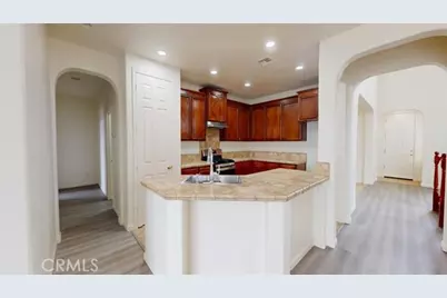 2555 S Lind, Fresno, CA 93725 - Photo 14