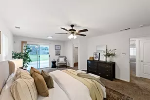 8847 N Woodrow Ave, Fresno, CA 93720 - Photo 18