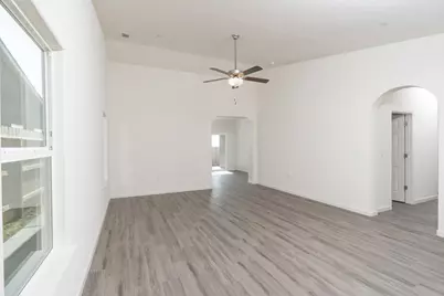 1212 E Orange Street, Avenal, CA 93204 - Photo 12