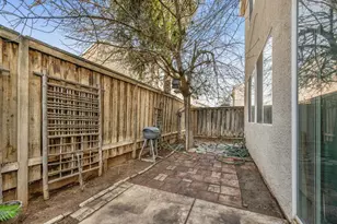 4626 W Javier Way, Fresno, CA 93722 - Photo 22