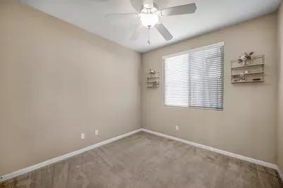 4626 W Javier Way, Fresno, CA 93722 - Photo 12