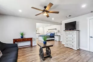 4341 W Dakota Ave, Fresno, CA 93722 - Photo 16