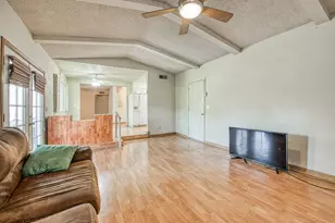 2306 Stanford Ave, Clovis, CA 93611 - Photo 18