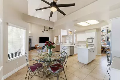 4943 W Minarets Avenue, Fresno, CA 93722 - Photo 18
