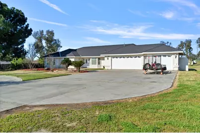 18294 Road 27, Madera, CA 93638 - Photo 16