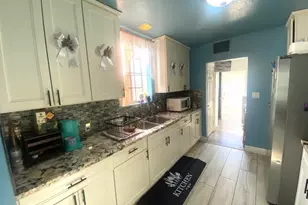 4574 E Illinois Ave, Fresno, CA 93702 - Photo 8