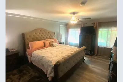 4574 E Illinois Avenue, Fresno, CA 93702 - Photo 12