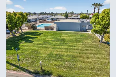 105 W Herndon Avenue #SPC64, Pinedale, CA 93650 - Photo 32