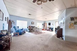 1218 E Cleveland Ave, Madera, CA 93638 - Photo 6