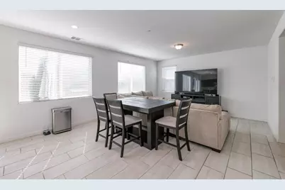 6137 W Richert Avenue, Fresno, CA 93723 - Photo 8