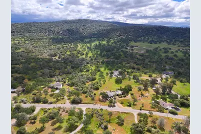2098 North Dome Drive, Coarsegold, CA 93614 - Photo 10
