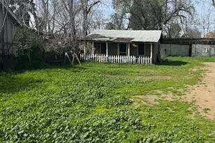 560 S Recreation Ave, Fresno, CA 93702 - Photo 2