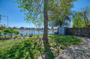 2381 E Christopher Dr, Fresno, CA 93720 - Photo 36