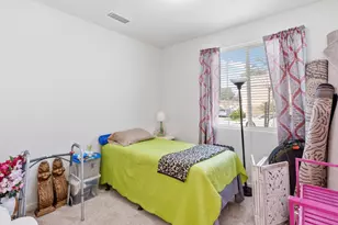 1617 N Filbert Ave, Fresno, CA 93727 - Photo 8