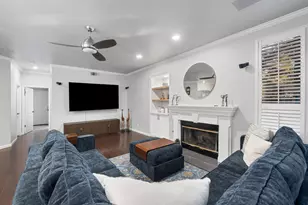 10340 N Sinclair Cir, Fresno, CA 93730 - Photo 22