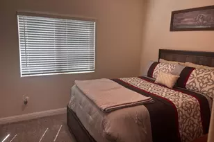 1614 N Barcus Ave, Fresno, CA 93722 - Photo 12