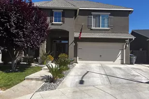 1614 N Barcus Ave, Fresno, CA 93722 - Photo 1