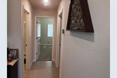 1614 N Barcus Avenue, Fresno, CA 93722 - Photo 10