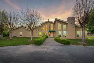 12235 N Willow Ave, Clovis, CA 93619 - Photo 6