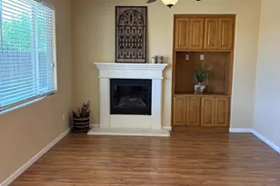 5586 E Atchison St, Fresno, CA 93727 - Photo 18