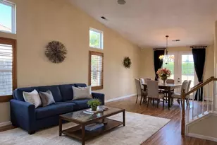 5586 E Atchison St, Fresno, CA 93727 - Photo 8