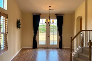 5586 E Atchison St, Fresno, CA 93727 - Photo 6