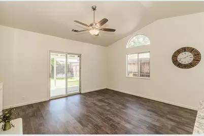 1535 Morgan Drive, Kingsburg, CA 93631 - Photo 18