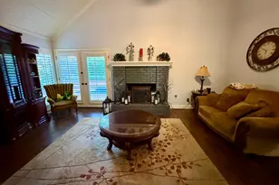 2555 W Bluff Ave, Fresno, CA 93711 - Photo 18