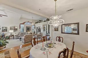 8613 N Whitney Ave, Fresno, CA 93720 - Photo 6