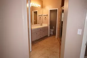 5919 W Chennault Ave, Fresno, CA 93722 - Photo 32