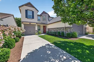 1813 N Paddington Ln, Clovis, CA 93619 - Photo 2