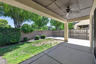 1813 N Paddington Ln, Clovis, CA 93619 - Photo 32