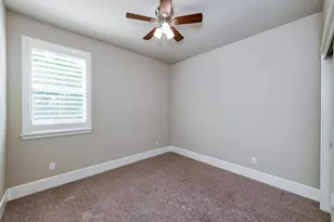 1813 N Paddington Ln, Clovis, CA 93619 - Photo 26