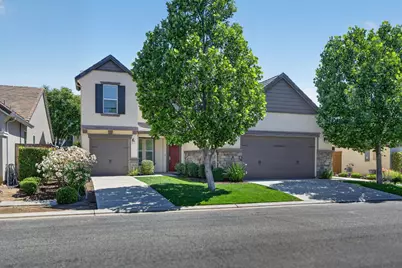 1813 N Paddington Lane, Clovis, CA 93619 - Photo 1